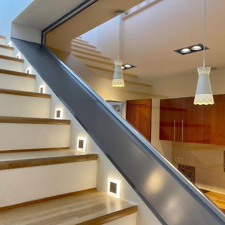 Penthouse W Private Rooftop And Free Parking Budapest Extérieur photo