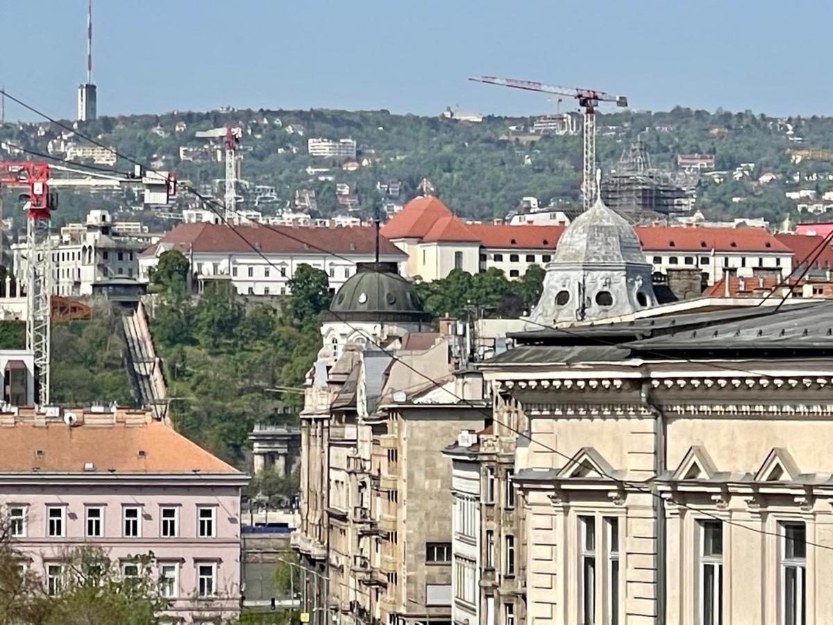 Penthouse W Private Rooftop And Free Parking Budapest Extérieur photo
