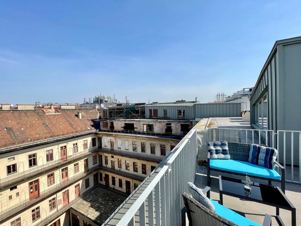 Penthouse W Private Rooftop And Free Parking Budapest Extérieur photo